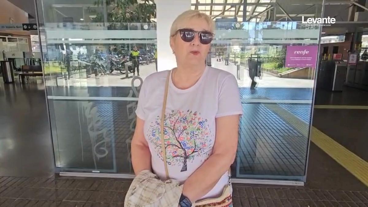 El último tren a la mascletà de València desde Gandia, a las 11:35 h: “Si los trenes ya van colapsados, no sabemos qué va a pasar"