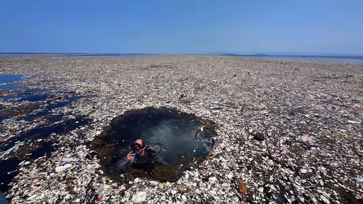 Acumlación de plástico en el mar