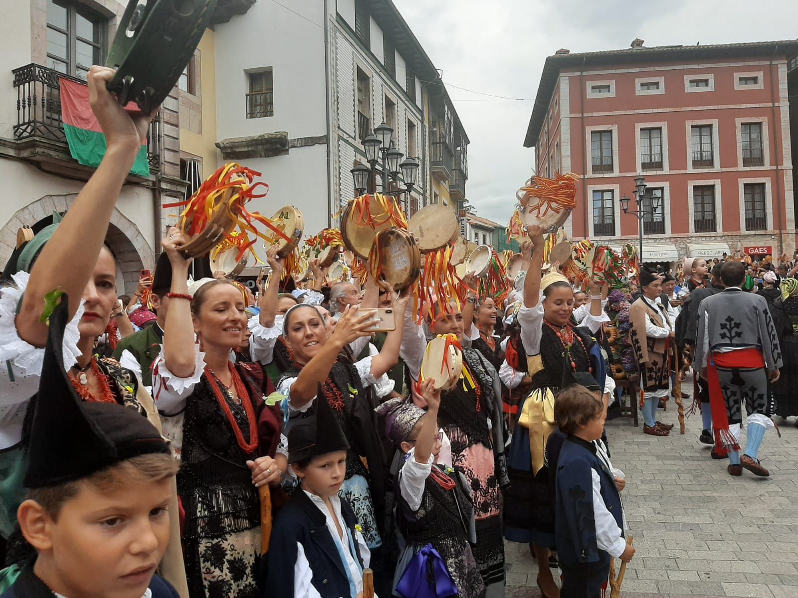 En imágenes: Así ha sido el regreso de las fiestas de San Roque, en Llanes