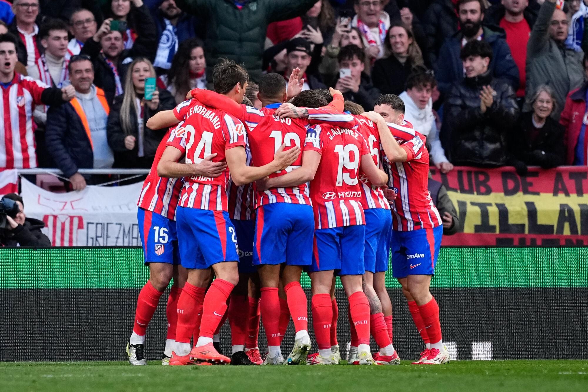 Julian Alvarez of Atletico de Madrid celebrates a goal during the Spanish League, LaLiga EA Sports, football match played between Atletico de Madrid and CA Osasuna at Riyadh Air Metropolitano stadium on January 12, 2025, in Madrid, Spain. AFP7 12/01/2025 ONLY FOR USE IN SPAIN. Oscar J. Barroso / AFP7 / Europa Press;2025;SOCCER;SPAIN;SPORT;ZSOCCER;ZSPORT;Atletico de Madrid v CA Osasuna - LaLiga EA Sports;