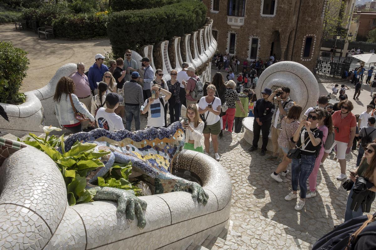 El parc Güell redueix a la meitat els seus visitants i preveu una nova inversió municipal de 15 milions