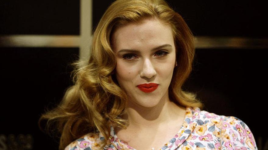 Scarlett Johansson se casa por tercera vez
