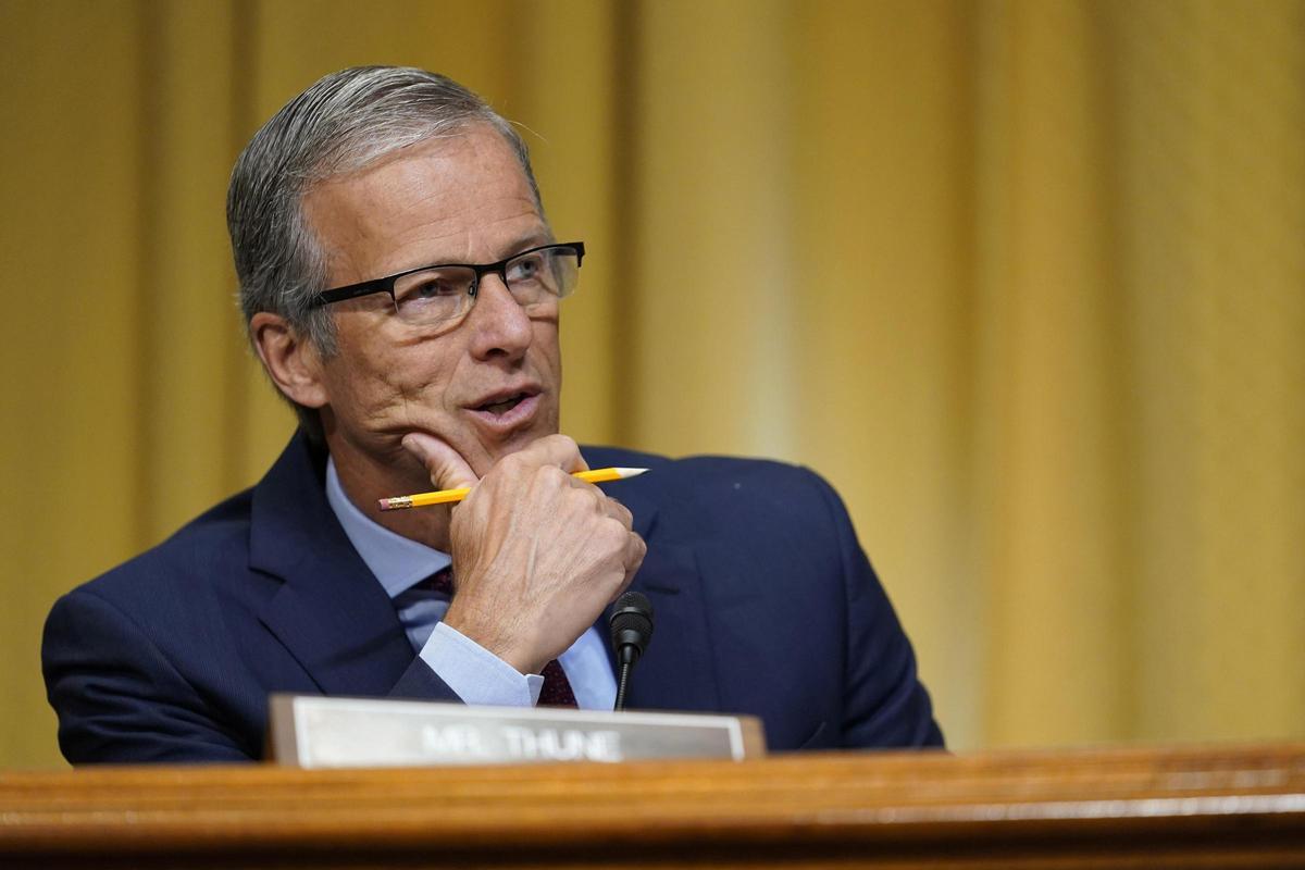 El Partido Republicano contradice a Trump y nombra a un candidato de la vieja guardia como líder del Senado de EEUU