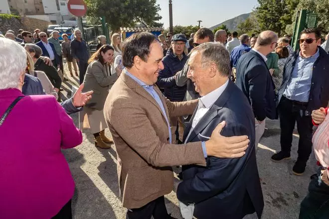 Finestrat (PP) ha ido más allá de las siglas políticas al renombrar el  "Parc de la Mà" como Parque Miguel Llorca