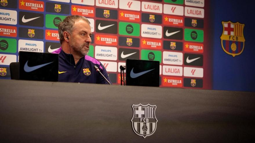 Flick carga contra la FIFA: "Es increíble que no esté Raphinha en el XI del año"