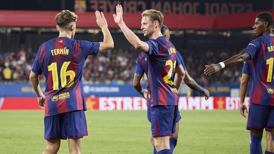 Fermín López y Frenkie de Jong durante el Trofeu Joan Gamper
