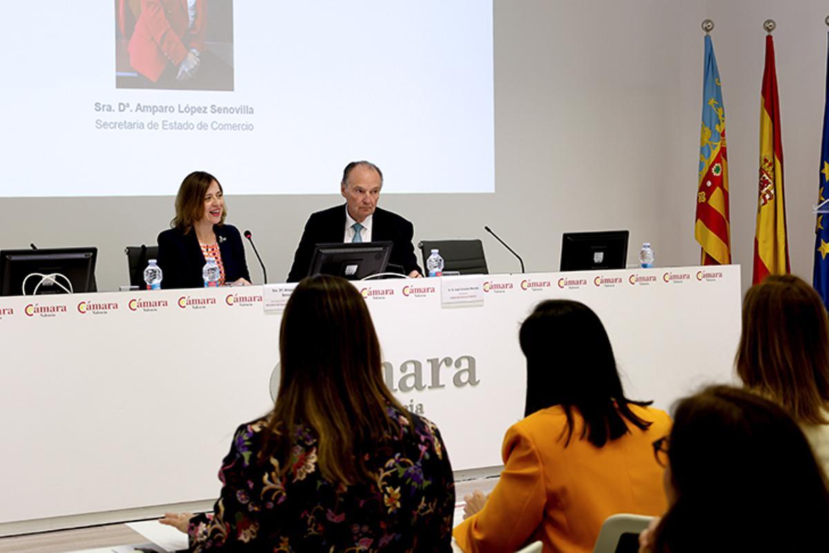 Amparo López Senovilla y José Vicente Morata.