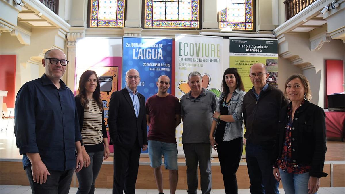 Participants en la presentació d&#039;Ecoviure, aquest dilluns al matí