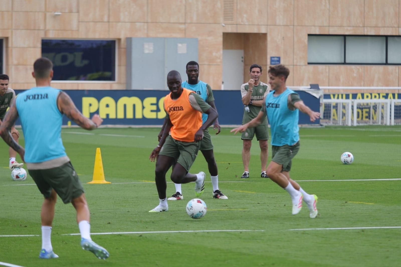 Primer Entrenamiento Villarreal 25-26  (10).JPG