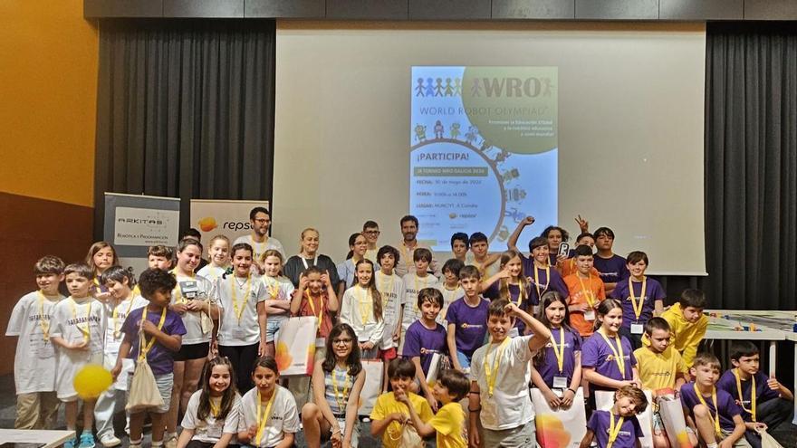 Escolares gallegos compiten en A Coruña construyendo robots