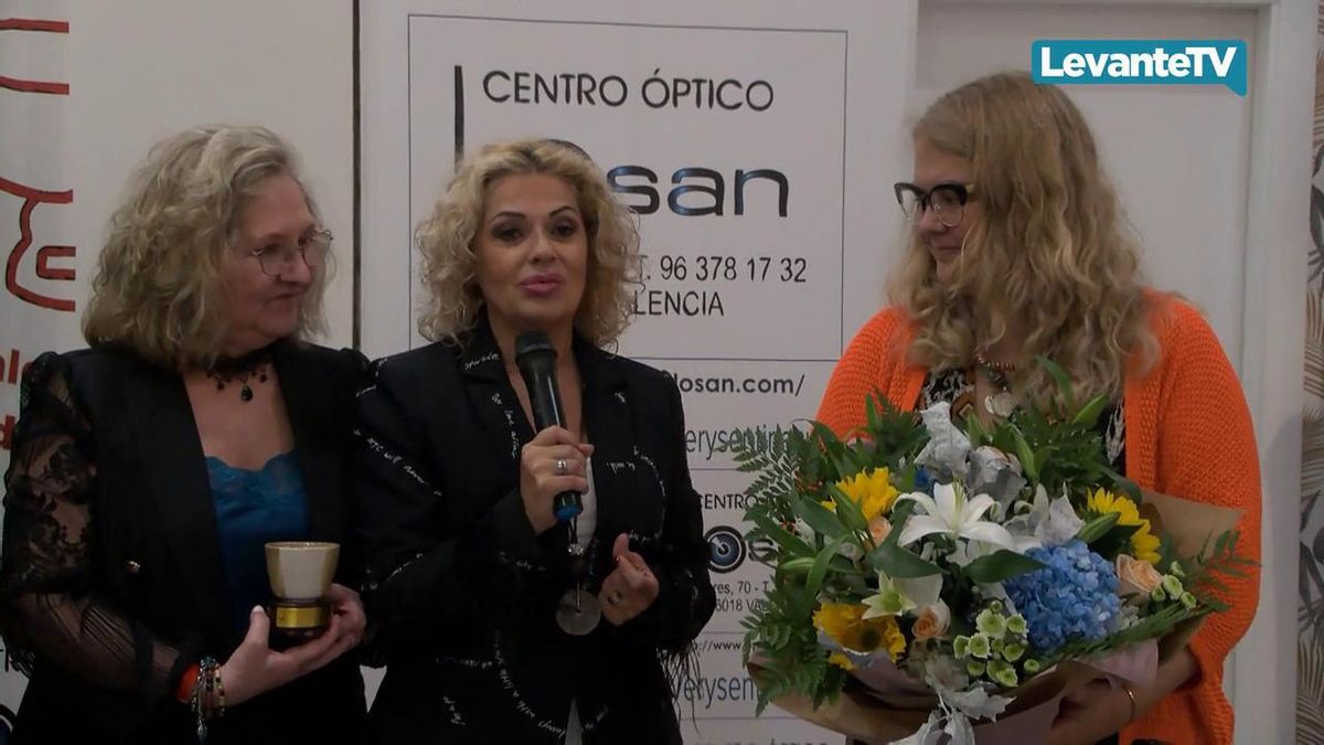 Noelia Zanón recibe el “Reconocimiento Artístico Valencia, Ciudad del Grial 2024”