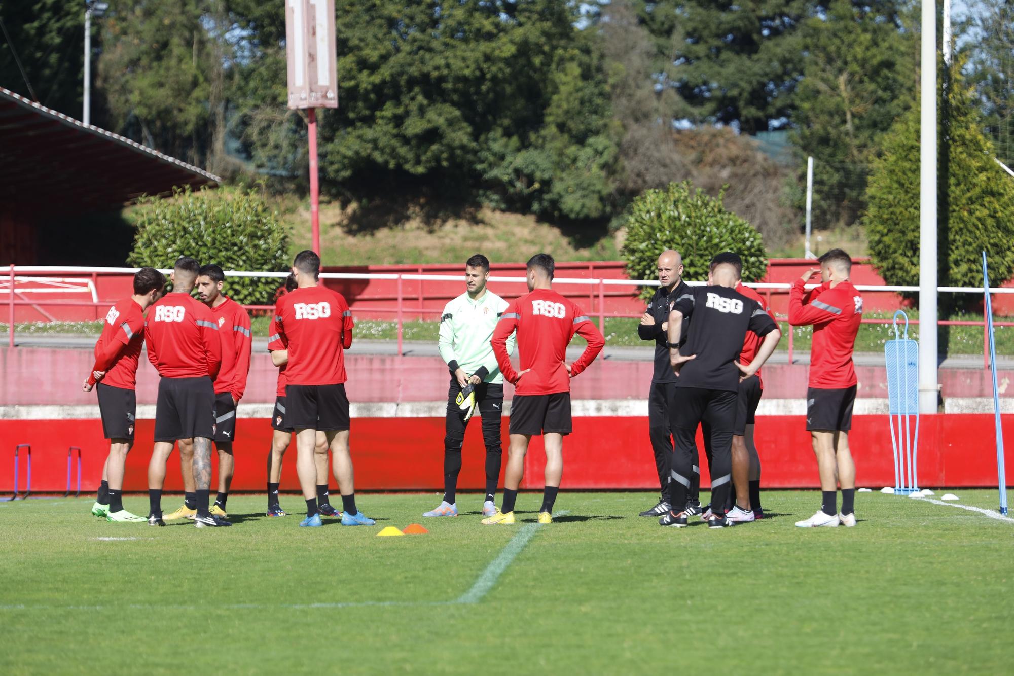 Alejandro Irarragorri, en Gijón ante el importante partido del Sporting frente a Las Palmas