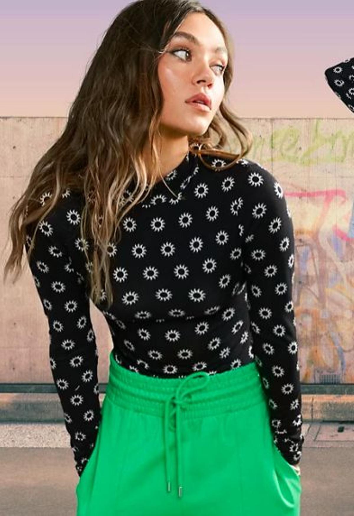 Body de manga larga con cuello alto y estampado monocromático de ASOS DESIGN