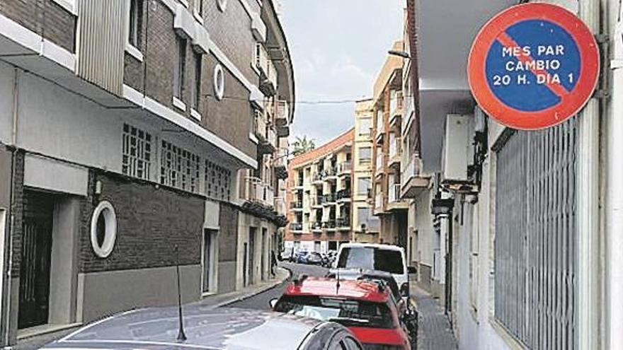 Burriana elimina la alternancia de aparcamiento mensual en la calle