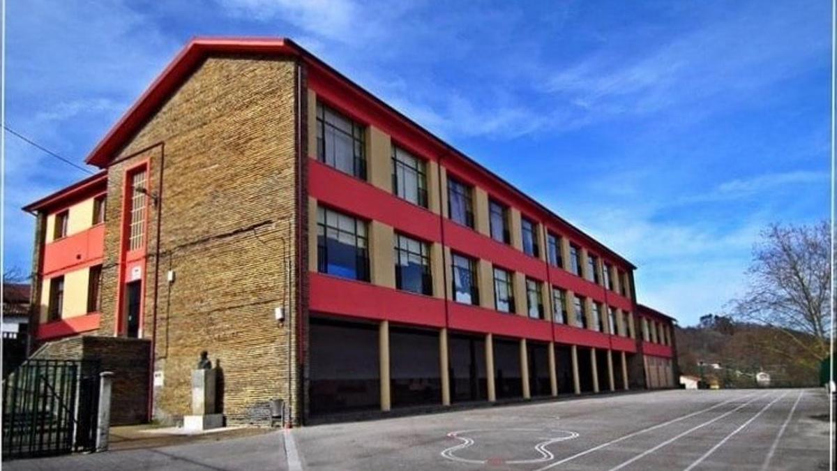 Colegio púbico Regino Menéndez Antuña de Tuilla, Langreo