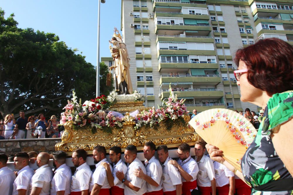 El barrio de El Palo, volcado con la procesión de la Virgen del Carmen.