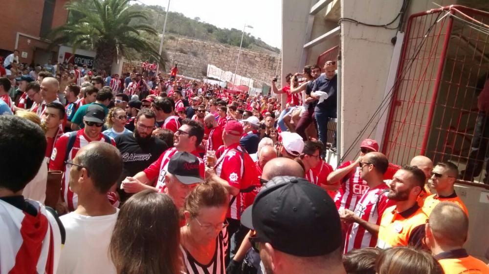 L'afició del Girona FC desembarca a Tarragona