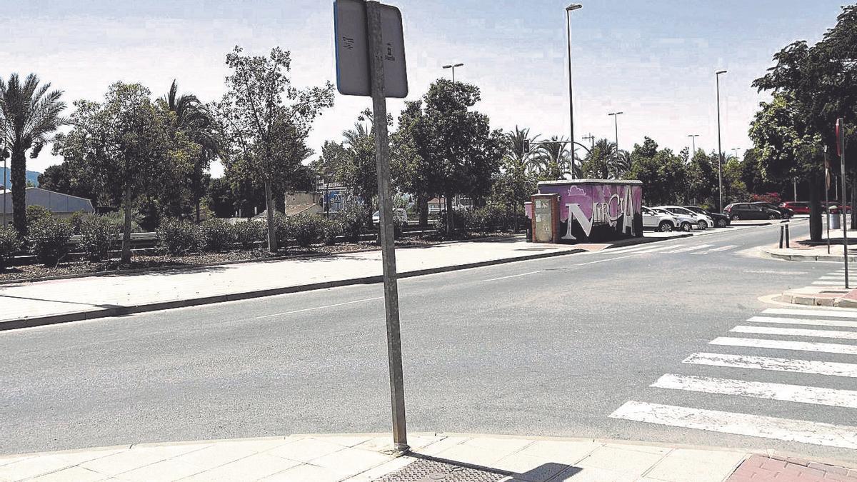 La avenida General Ortín no tiene en la actualidad ninguna salida hacia Ronda Sur  | ISRAEL SÁNCHEZ