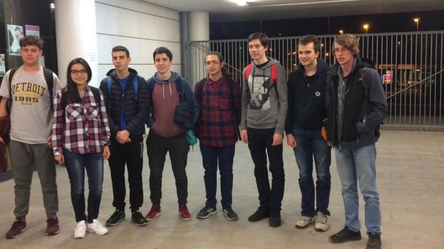 Parte de la delegación valenciana que participa en  la Olimpiada de Orense.