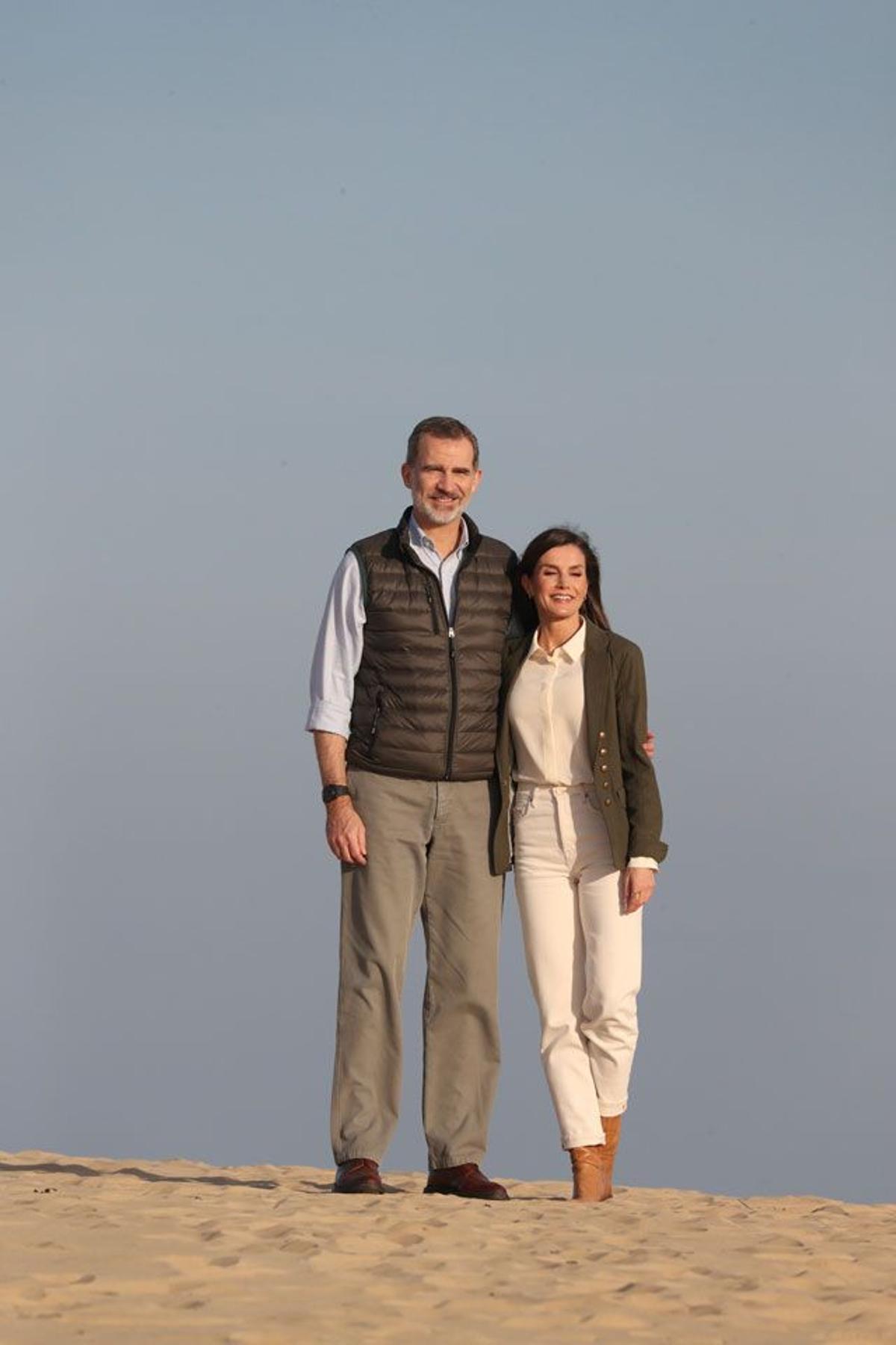 Los reyes Felipe y Letizia posaron muy sonrientes