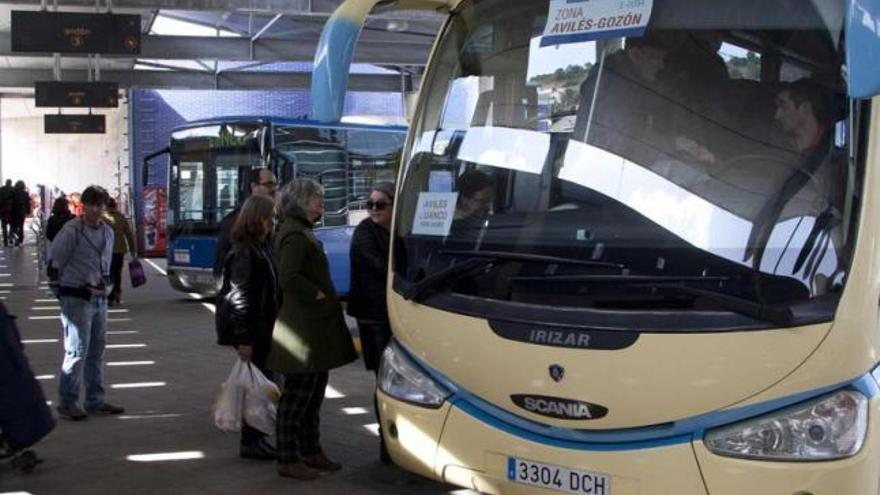 El autobús pide apoyo al Principado tras perder 2 millones de usuarios en 5 años