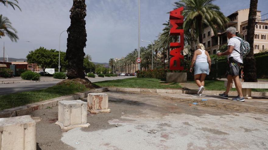 Muere un hombre al ser atropellado por un coche de la Policía Local en Palma