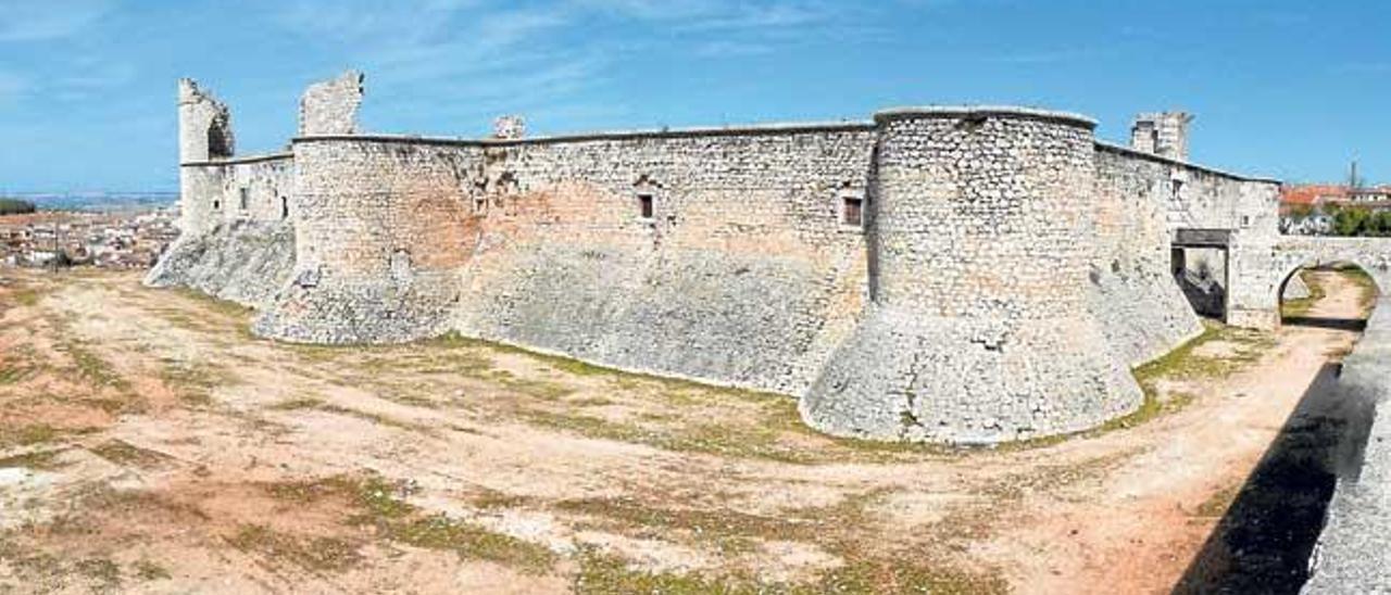 Castillo de Chinchón construido en el siglo XV.