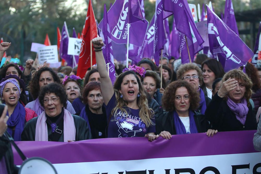 Miles de manifestantes colapsan el centro de Málaga en una marcha que comenzaba con polémica con Francisco de la Torre