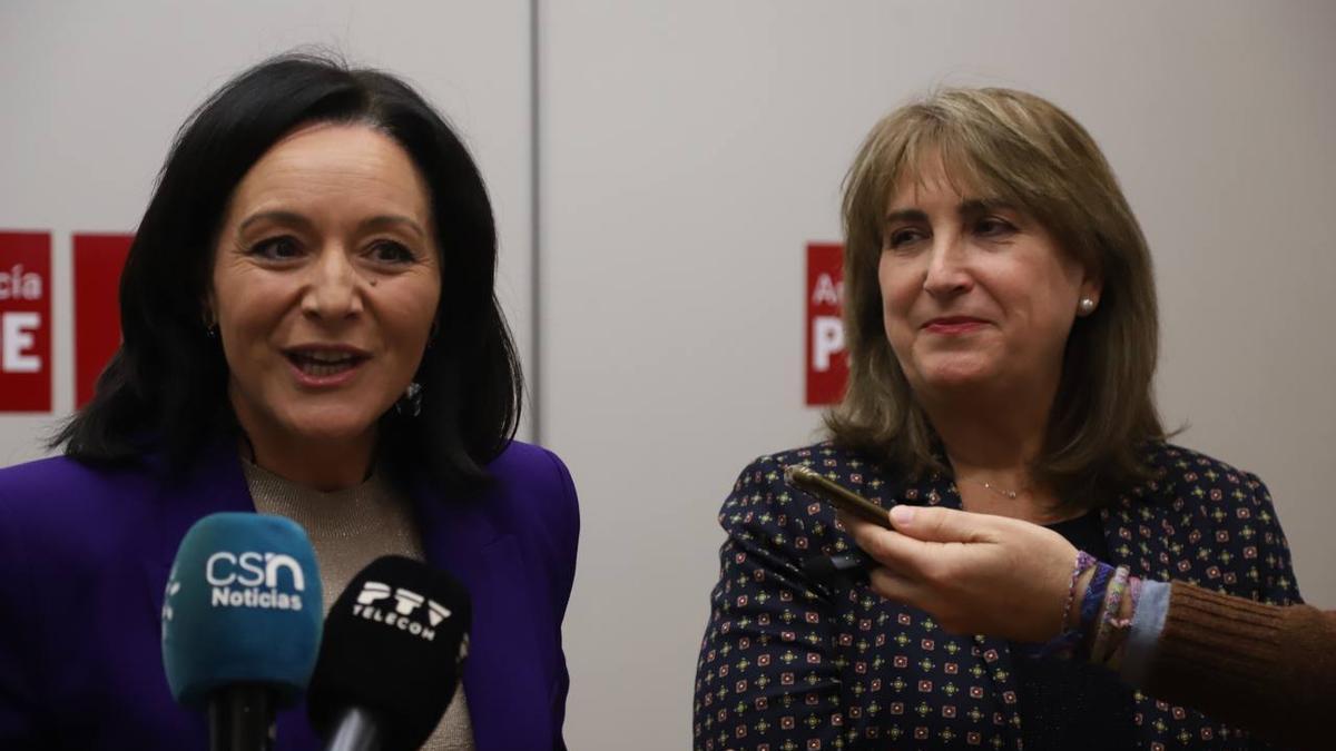 Rafi Crespín, secretaria general del PSOE de Córdoba, y Ana López, subdelegada del Gobierno.