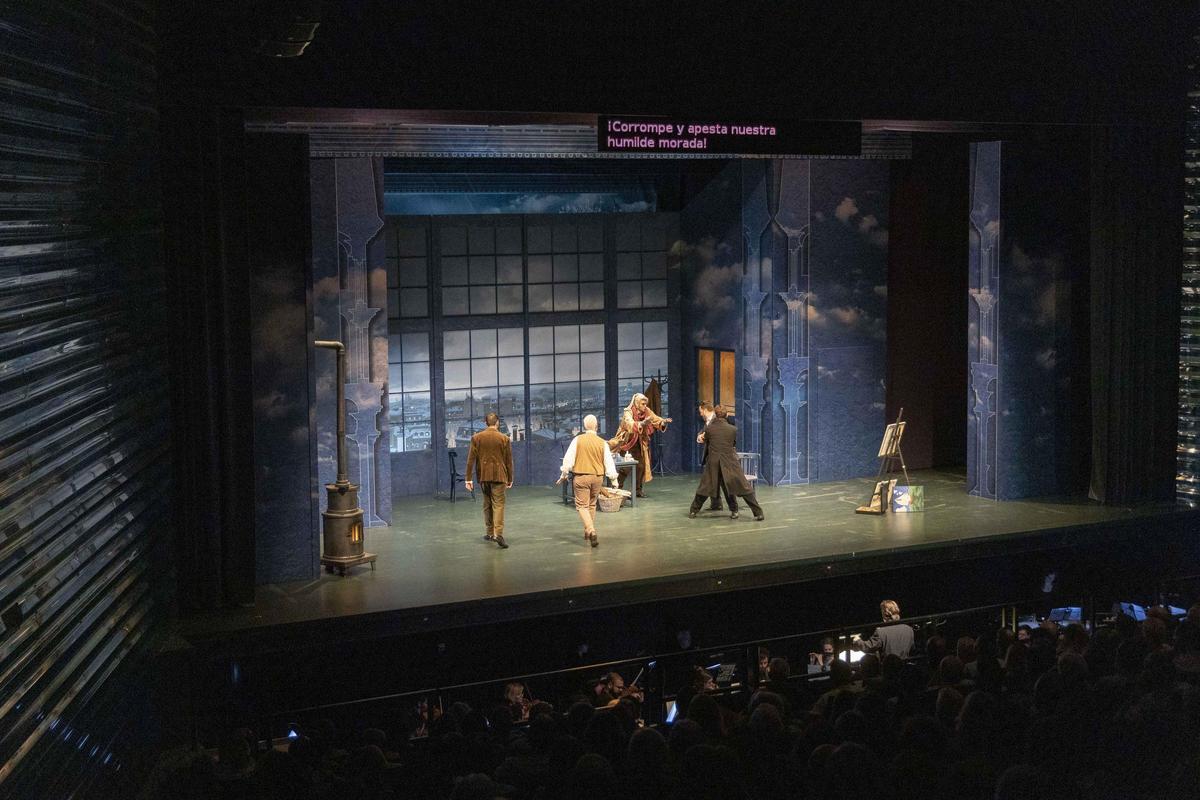 Una escena de la representación de 'La Bohème'.