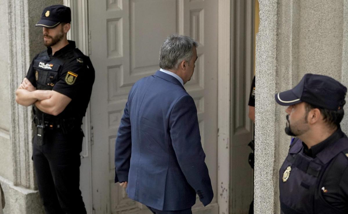 Santos Cerdán llega al Tribunal Supremo.