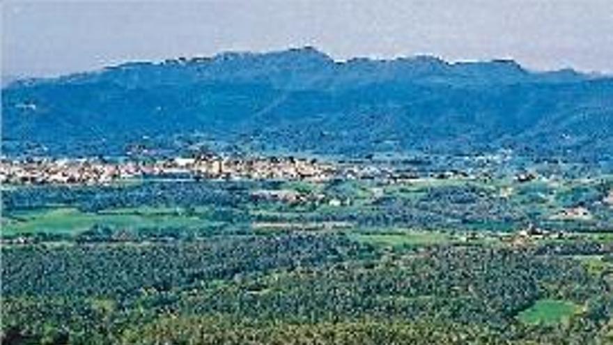 Vista aèrea general de la comarca del Pla de l&#039;Estany.