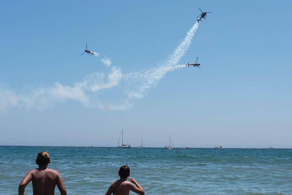 Más de 200.000 personas han podido disfrutar este domingo de manera presencial de la cuarta edición del Festival Aéreo de Torre del Mar, conocido popularmente como Air Show