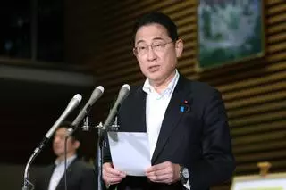 El primer ministro de Japón, Fumio Kishida, anuncia su intención de dimitir