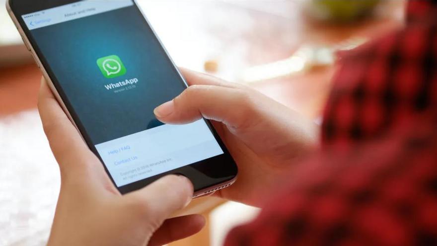 WhatsAppitis: El uso continuado del móvil nos está cambiando el pulgar