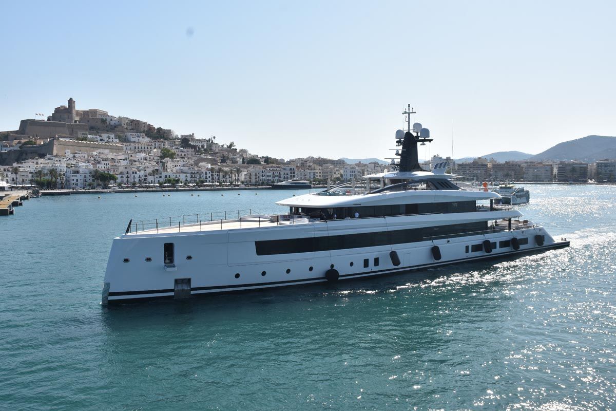 El superyate &#039;Haven&#039; en aguas de Ibiza