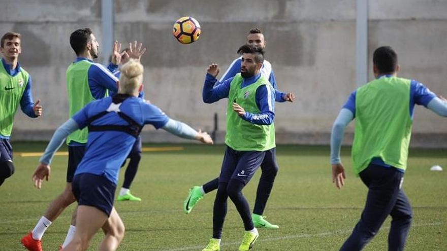 Imagen del entrenamiento de este viernes en el Anexo de La Rosaleda