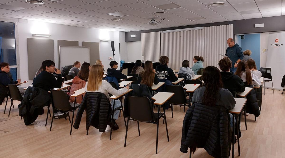 Concurs de dictat en català