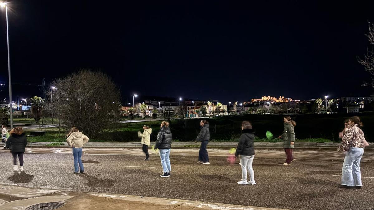 Video | "Muchos nervios y rezando para que no llueva": Cáceres ansía la llegada de su Carnaval