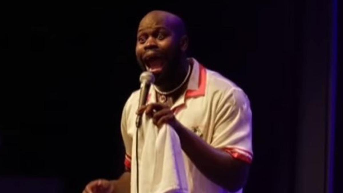 Lamine Thior durante su actuación en Teror