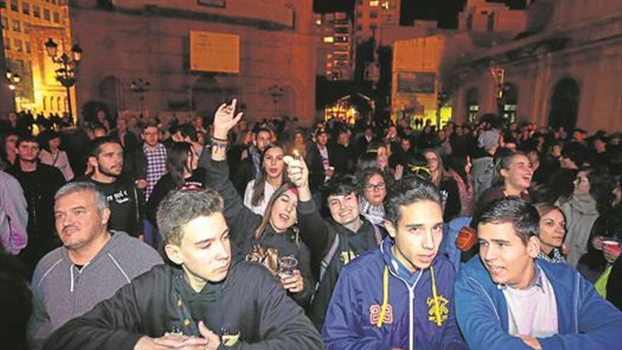 Castellón vibra al compás de la feria cultural y musical Trovam!