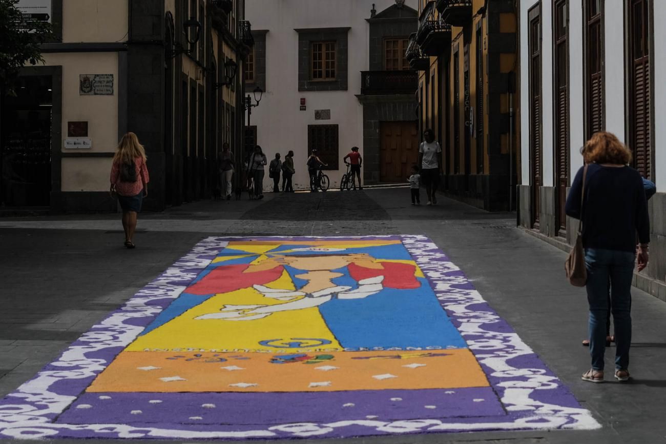 Alfombras del Corpus en Santa Ana