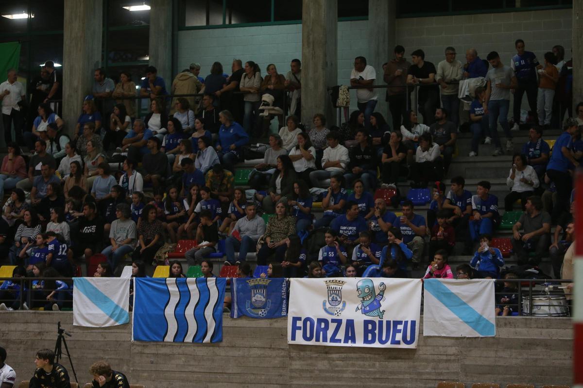 Aspecto de la grada del pabellón Pablo Herbello en un partido de esta temporada.