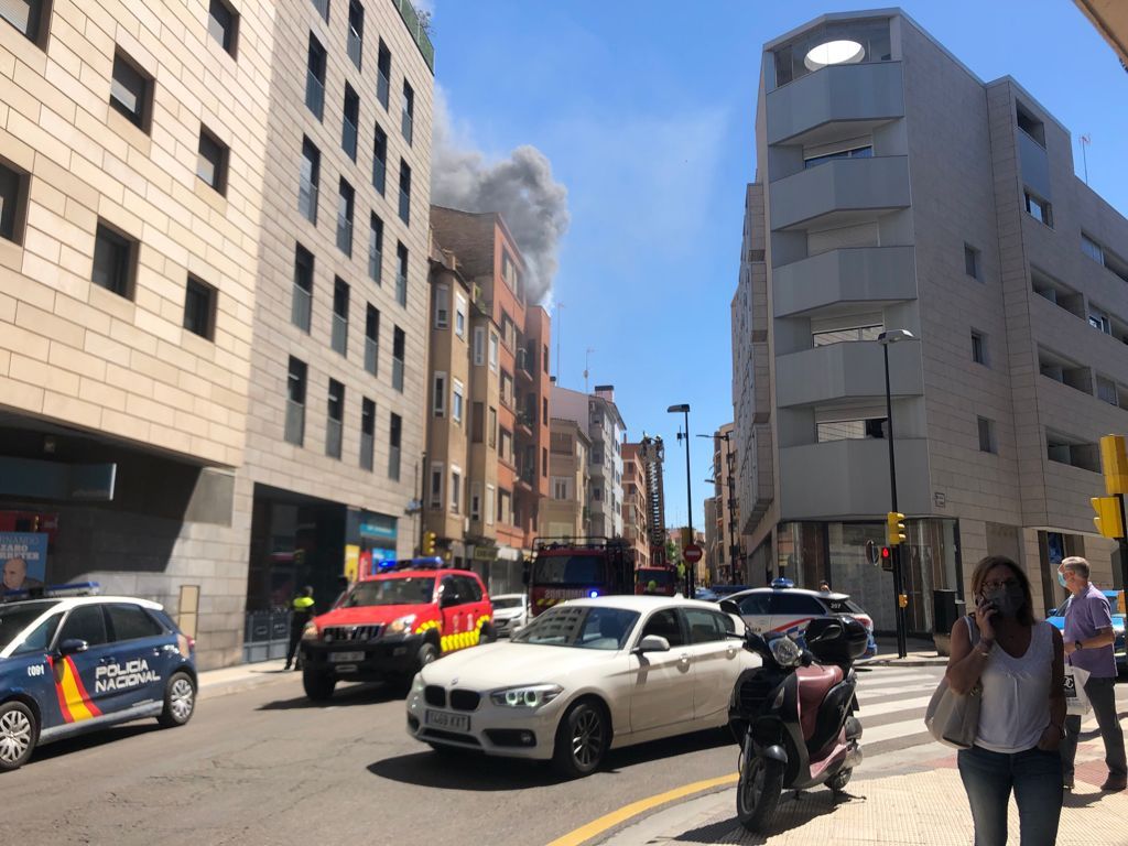 Incendio en la calle Cortes de Aragón de Zaragoza