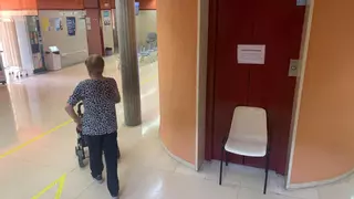 Sin ascensor en el centro de salud Ciudad Jardín de Alicante