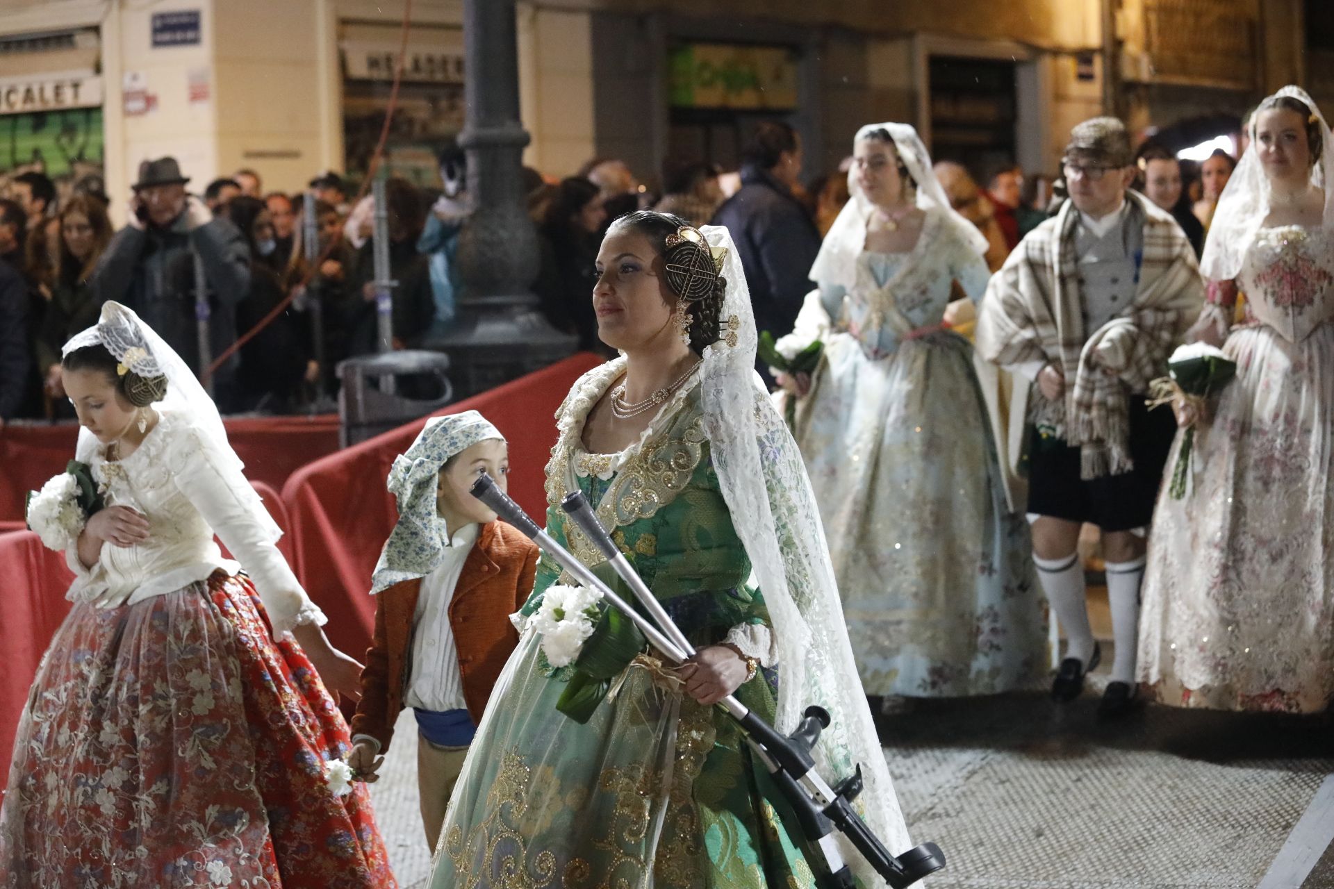 Búscate el primer día de Ofrenda por la calle Quart (de 21.00 a 22.00 horas)