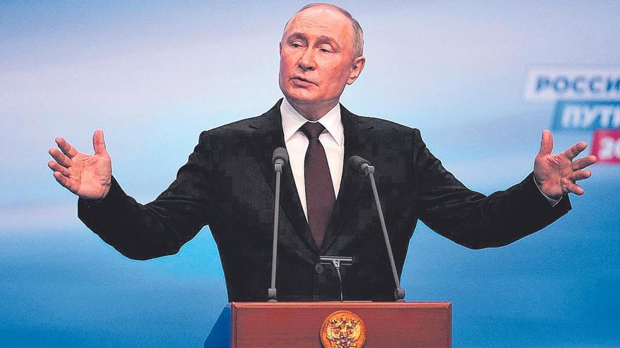 El presidente de Rusia, Vladímir Putin, el pasado lunes, tras su victoria  en las elecciones del país.