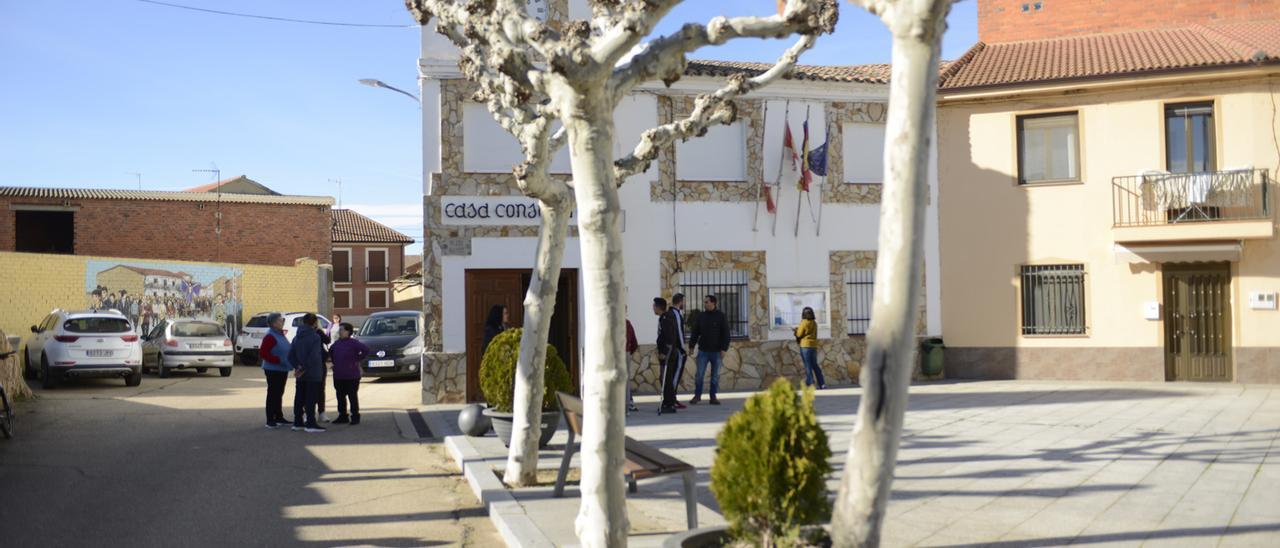 Ayuntamiento de Burganes de Valverde, promotor de la solicitud del programa del Mitma.
