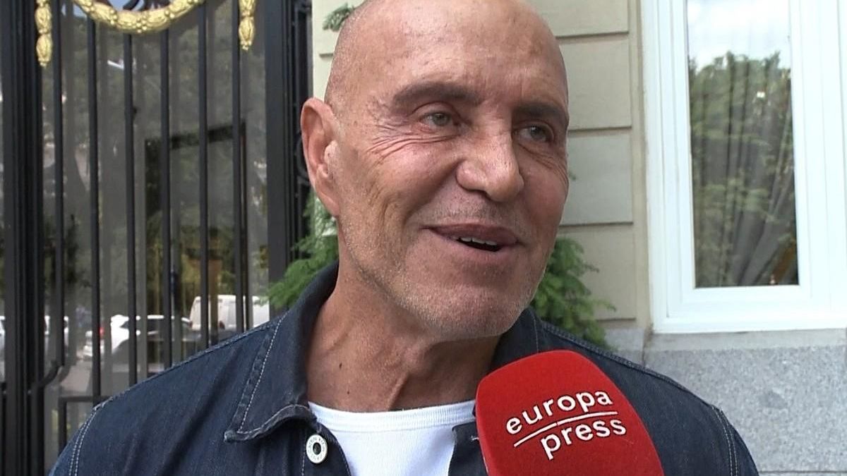 Kiko Matamoros atiende a la prensa