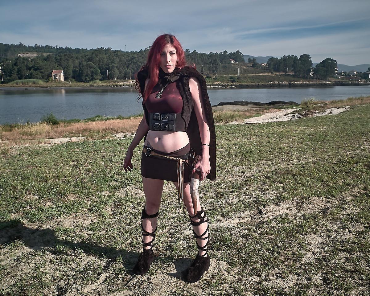 Del libro "La mujer y la mar": Diosas y guerreras en la Romería Vikinga de Catoira.